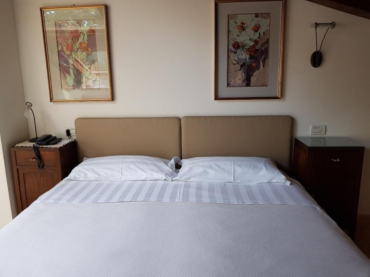 Al Melograno - Room & Breakfast Bologna Eksteriør billede